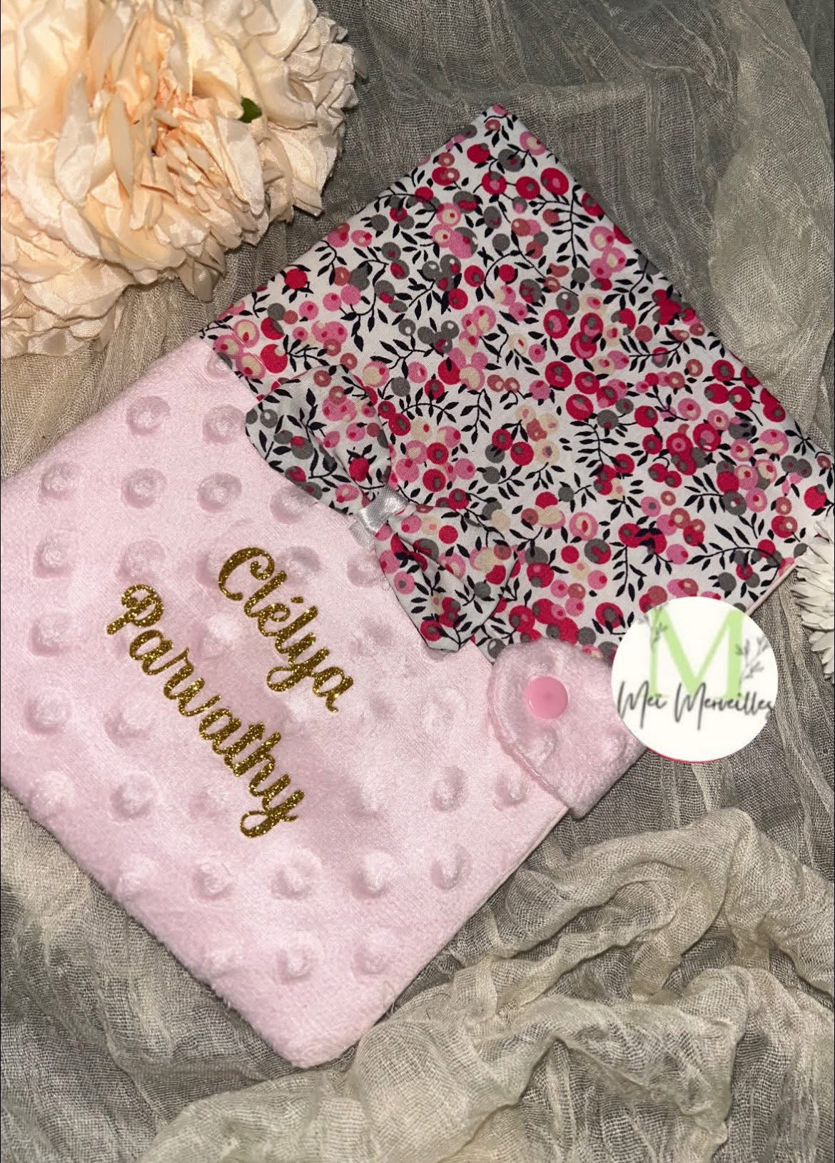 Protège carnet de santé | Fleuri à personnaliser