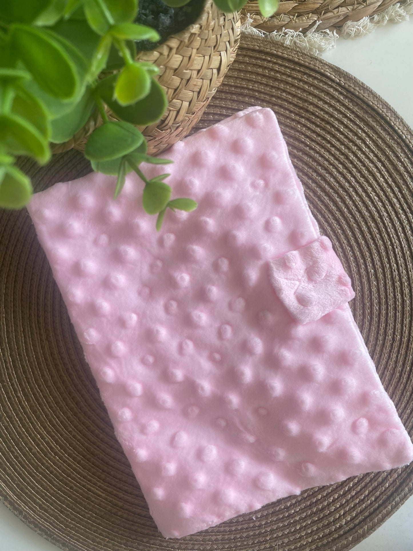 Protège carnet de santé | Rose claire Minky à personnaliser
