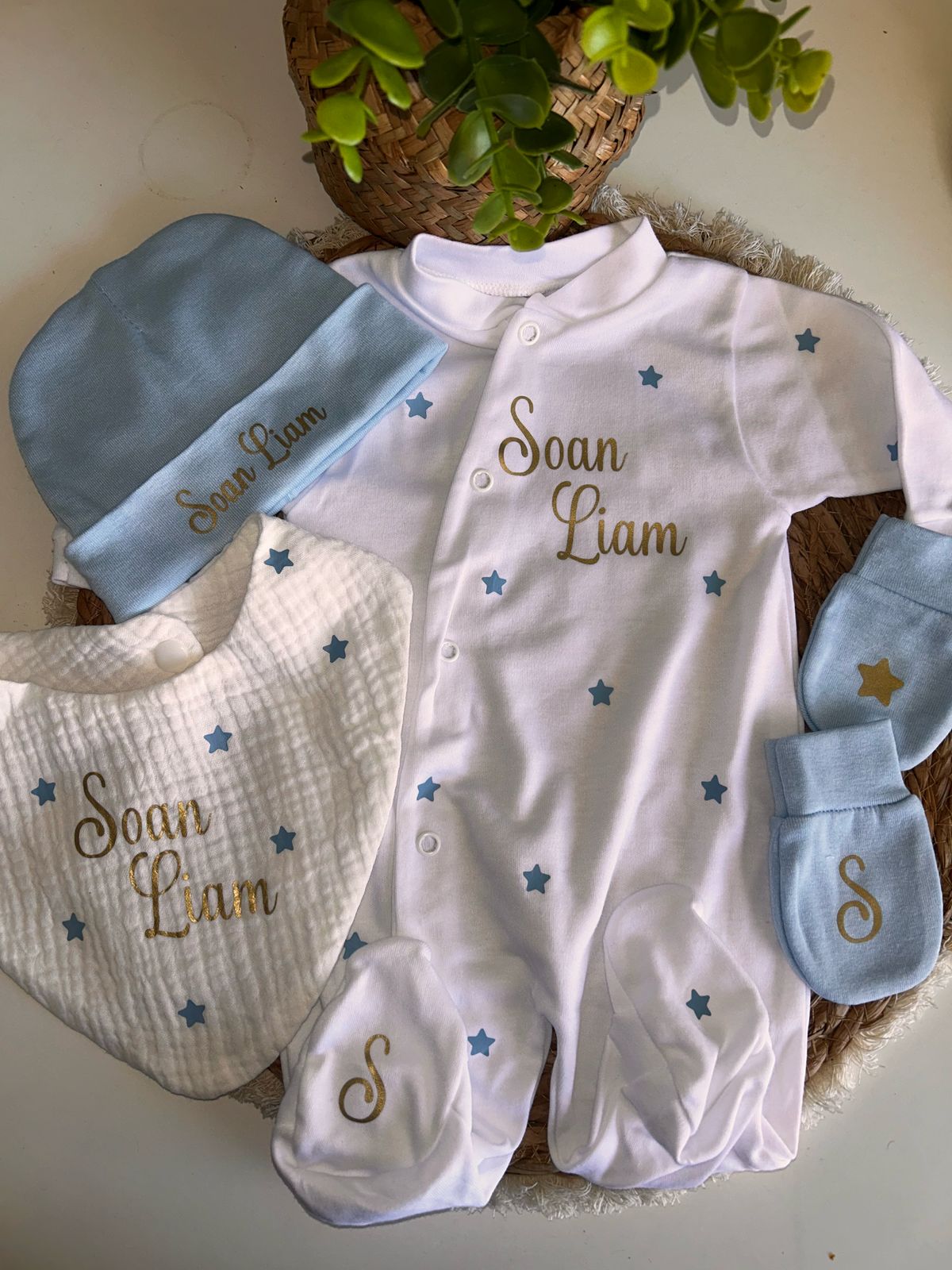 Tenue de naissance | Plein d’étoiles