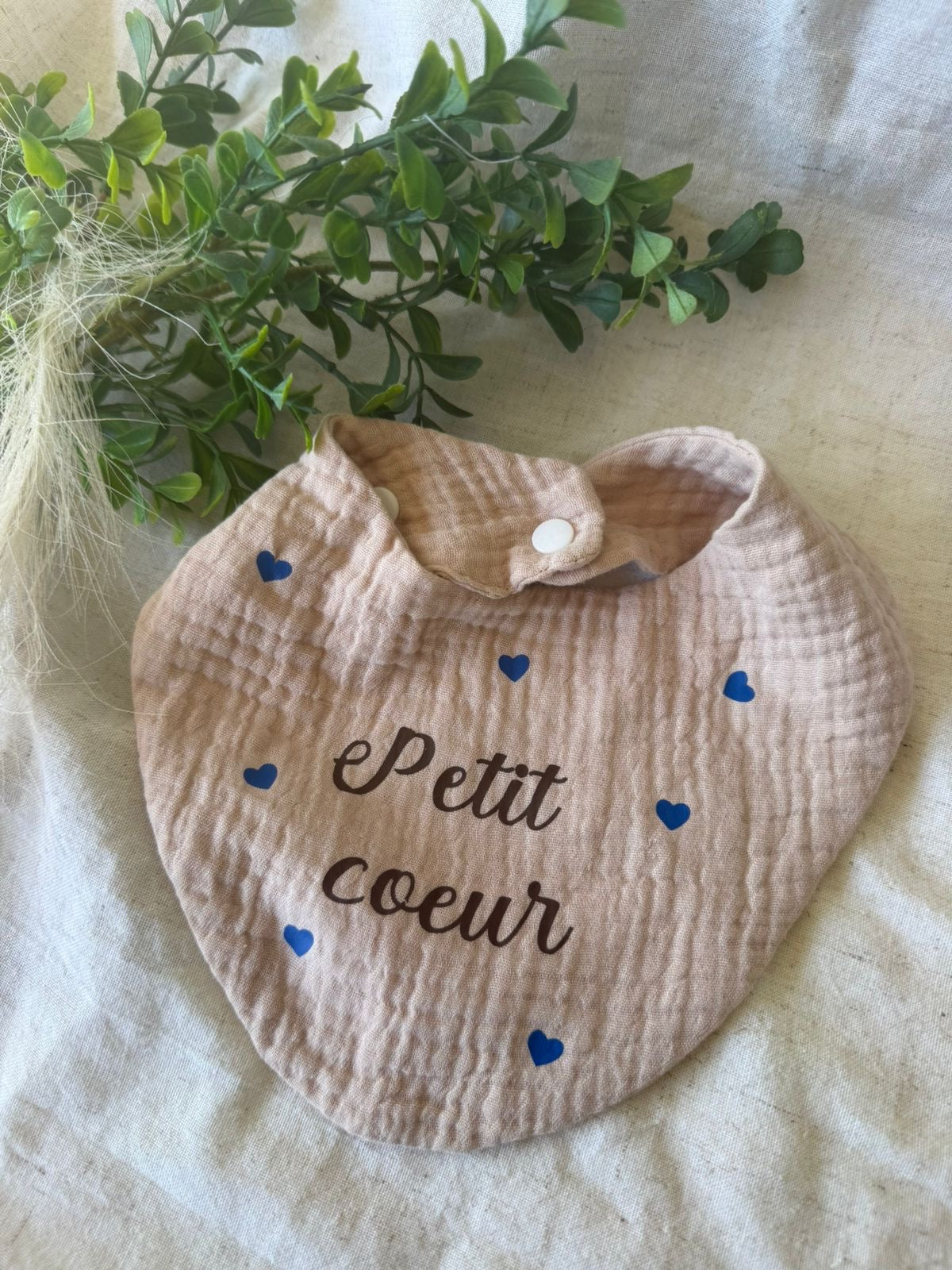 Dispo de suite | Bavoir petit cœur 💙