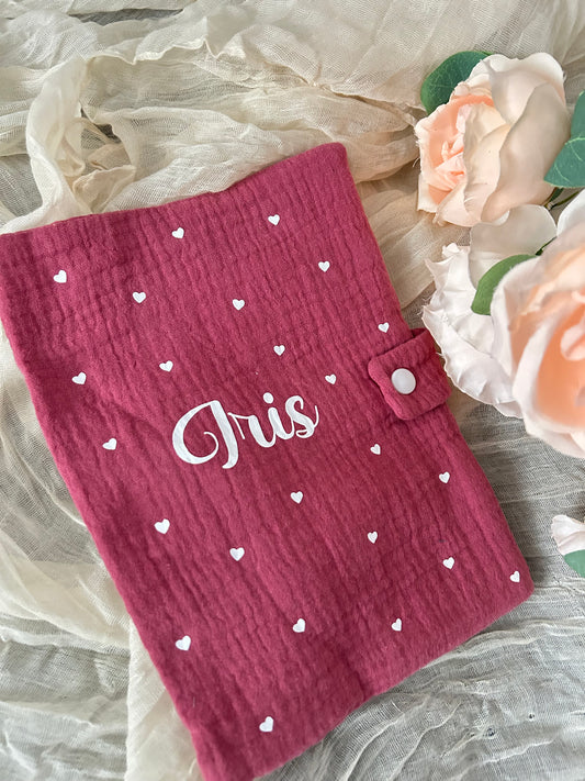 Protège carnet de santé | Plein cœur Framboise