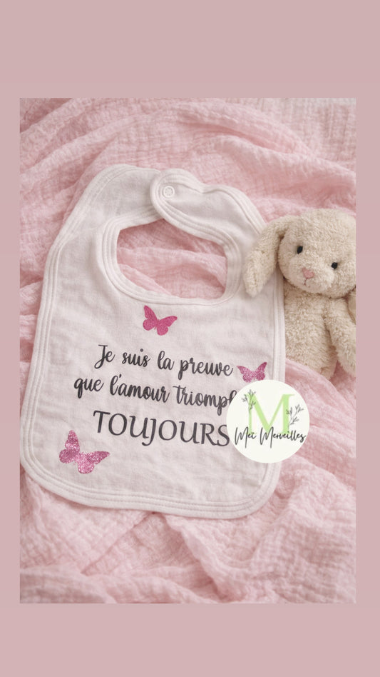 Dispo de suite | Bavoir  0-6 mois |  L’amour triomphe