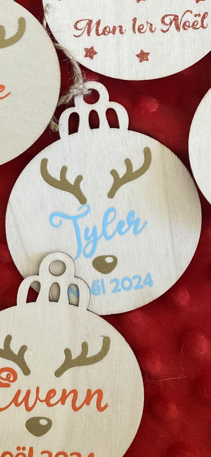 Boule plat en bois | Prénom + Rennes